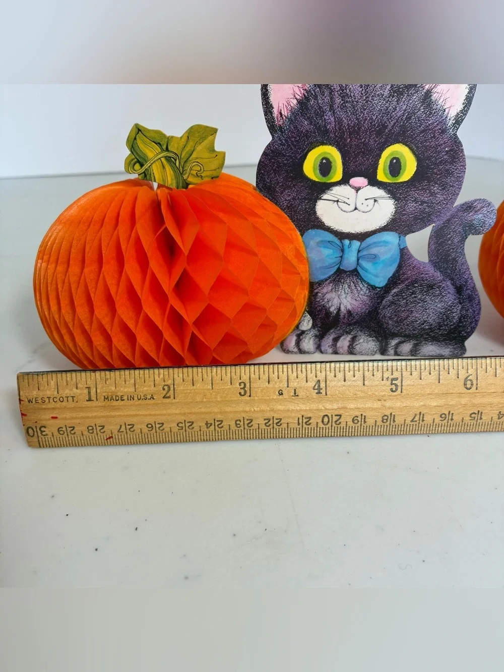 Vintage Halloween Die cut Honeycomb Pumpkin Black Cat 1970’s